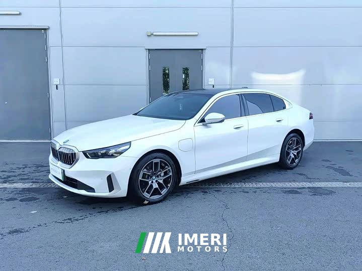 BMW i5 2024 eDrive 35L Luxury Package - ავტომობილი ჩინეთიდან