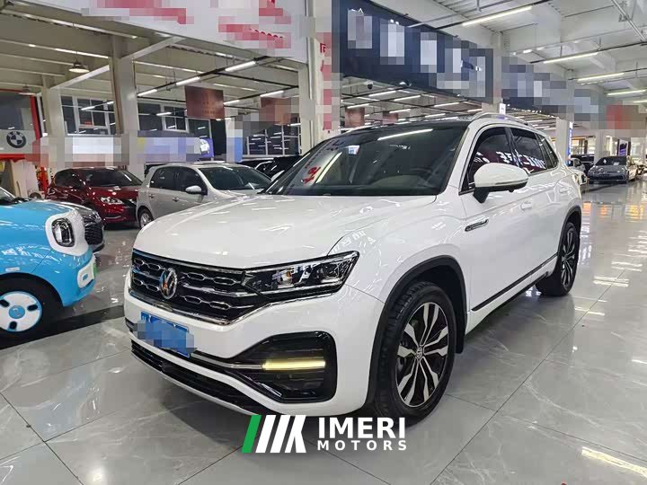 Volkswagen Tharu Taos 380TSI AWD R-Line Smart Connected Edition