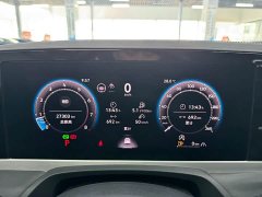 Volkswagen Magotan 300TSI DSG Prestige Edition with Eye-Catching Package - ფოტო 10
