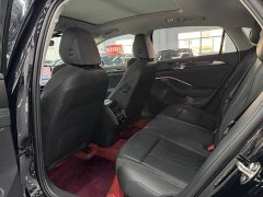 Volkswagen Magotan 300TSI DSG Prestige Edition with Eye-Catching Package - ფოტო 5