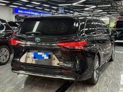 Toyota Sienna 2021 2.5L Hybrid Premium Edition - ფოტო 10