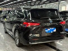 Toyota Sienna 2021 2.5L Hybrid Premium Edition - ფოტო 12