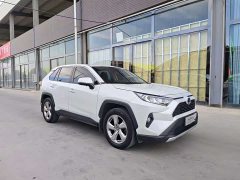 Toyota RAV4 2.0L CVT FWD Style Edition - ფოტო 3