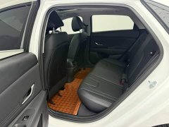 Hyundai Elantra 1.5L CVT Luxury - ფოტო 17
