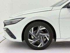 Hyundai Elantra 1.5L CVT Luxury - ფოტო 9