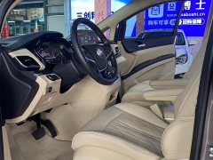 Buick GL8 2023 Land Executive Cabin 652T Luxury - ფოტო 9