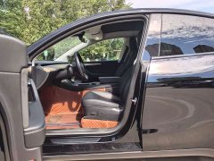 Tesla Model Y Long Range All-Wheel Drive - ფოტო 11