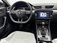 Skoda Superb 2025 TSI280 DSG Prestige - ფოტო 10