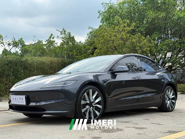 Tesla Model 3 Rear-Wheel Drive