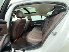 BMW 3 Series 2024 320i M Sport Package - ფოტო 11