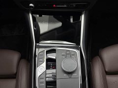 BMW 3 Series 2024 320i M Sport Package - ფოტო 14