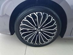 Volkswagen Passat 2025 Pro 380TSI Dragon Premium Edition - ფოტო 2