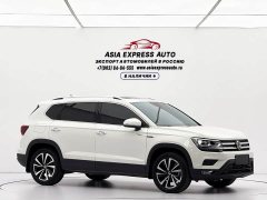 Volkswagen Touareg 2021 280TSI FWD Luxury - ფოტო 3
