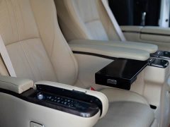 Toyota Alphard Hybrid 2.5L Premium Edition - ფოტო 12