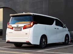 Toyota Alphard Hybrid 2.5L Premium Edition - ფოტო 16