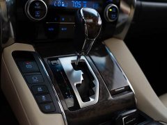 Toyota Alphard Hybrid 2.5L Premium Edition - ფოტო 8