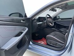 Volkswagen Lingdu L 280TSI DSG Dazzling Red Edition - ფოტო 18