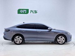 Volkswagen Lingdu L 280TSI DSG Dazzling Red Edition - ფოტო 8
