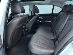 BMW 3 Series 320Li M Sport Package - ფოტო 13