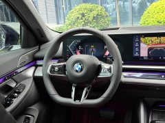 BMW 5 Series 530Li Premier M Sport Package - ფოტო 9