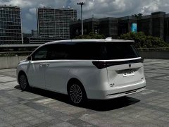 Buick GL8 New Energy Lusang Respect Edition - ფოტო 17