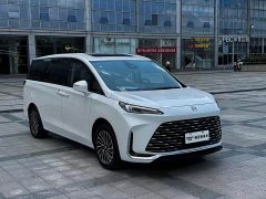 Buick GL8 New Energy Lusang Respect Edition - ფოტო 3