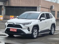 Toyota RAV4 2.0L CVT FWD Urban Edition - ფოტო 1