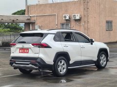 Toyota RAV4 2.0L CVT FWD Urban Edition - ფოტო 13