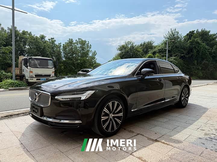 Volvo S90 B5 Intelligent Luxury Edition