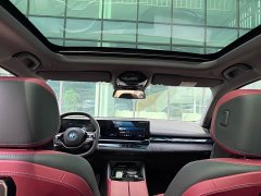 BMW i5 2024 eDrive 35L Luxury Edition Premium Package - ფოტო 18