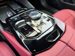 BMW i5 2024 eDrive 35L Luxury Edition Premium Package - ფოტო 9