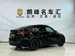 Tesla Model Y Rear-Wheel Drive - ფოტო 6