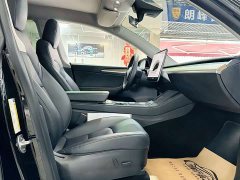 Tesla Model Y Rear-Wheel Drive - ფოტო 9