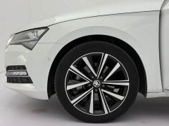 Skoda Superb TSI280 DSG Prestige - photo 20