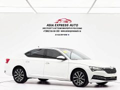Skoda Superb TSI280 DSG Prestige - photo 3