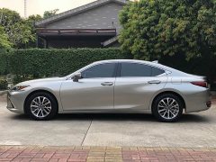 Lexus ES 260 Excellence Edition - ფოტო 4