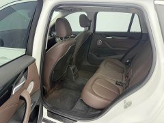 BMW X1 sDrive20Li Fashion - ფოტო 14
