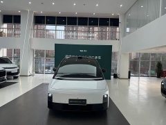 Li Auto Li Xiang MEGA Ultra - ფოტო 4
