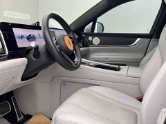 AITO M9 Extended Range Ultra 52kWh 6-Seater - ფოტო 4