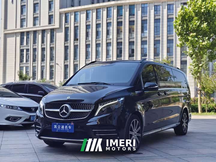 Mercedes-Benz V-Class V 260 L Long Wheelbase Luxury Edition