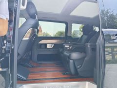 Mercedes-Benz V-Class 2022 V 260 L Long Wheelbase Luxury Edition - ფოტო 10