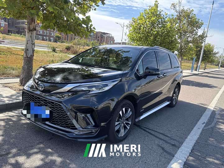 Toyota Emgrand 2.5L Grevias 2.5L Hybrid Luxury