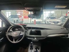 Cadillac XT4 28T FWD Luxury - ფოტო 9