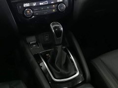 Nissan Qashqai 2.0L CVT XV Premium Luxury - ფოტო 13