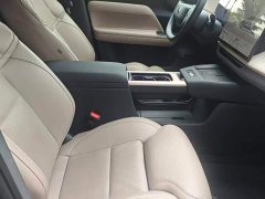 Volvo XC70 Plug-in Hybrid 2026 All-Wheel Drive Extended Range Ultra - ფოტო 9