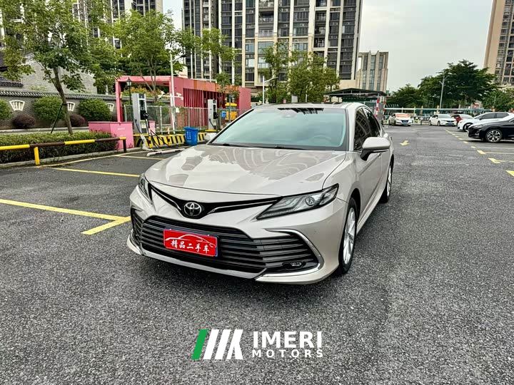 Toyota Camry 2.0G Luxury