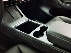 Tesla Model Y Long Range All-Wheel Drive - ფოტო 10