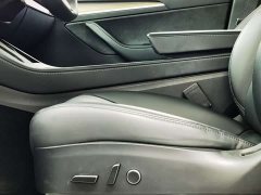Tesla Model Y Long Range All-Wheel Drive - ფოტო 8