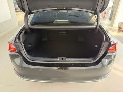 Lexus ES 300h Premium Edition - ფოტო 15