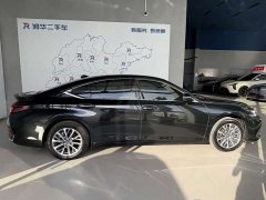 Lexus ES 300h Premium Edition - ფოტო 3